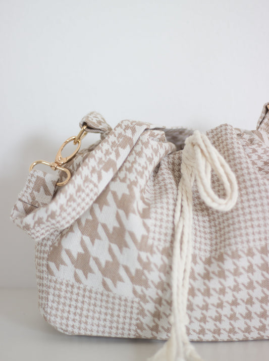 BEIGE HOUNDSTOOTH LAGOM BAG